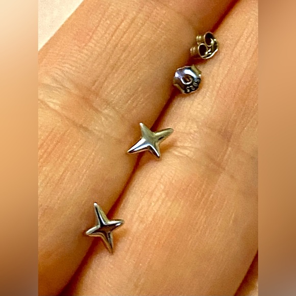 925 Silver Star Earrings - Picture 1 of 5